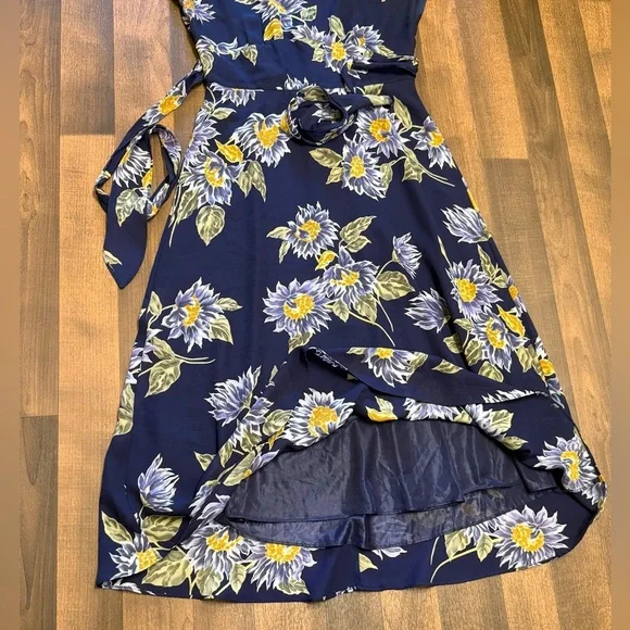 NaNa Blue and Yellow Flutter Sleeve Sundress - Picture 6 of 7